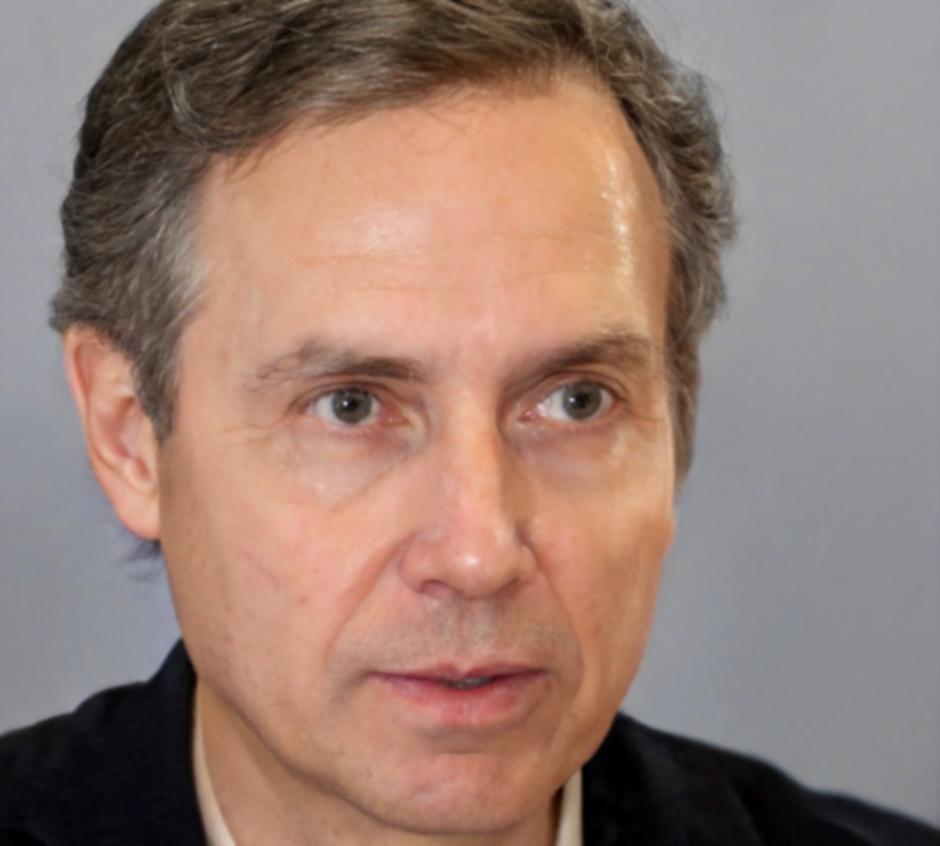 Andrés Villalobos, analista financiero